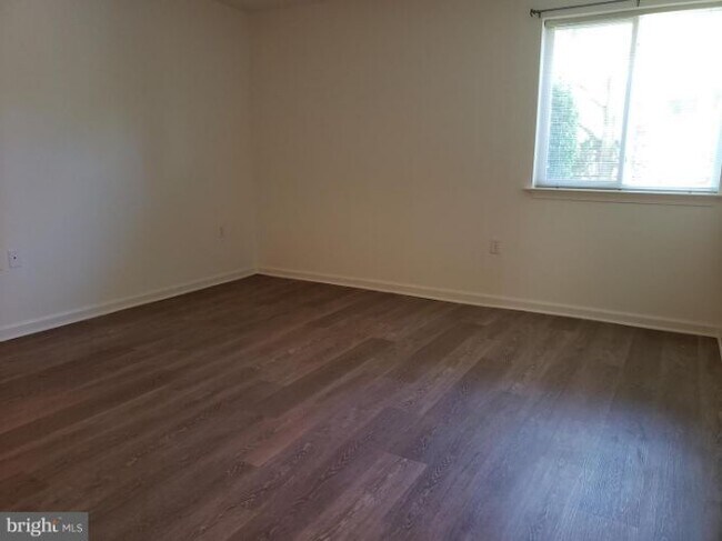 Building Photo - 3221 S Leisure World Blvd