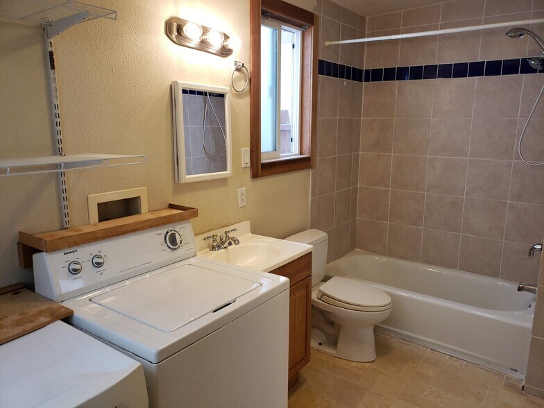 bathroom - 1077 12th Street