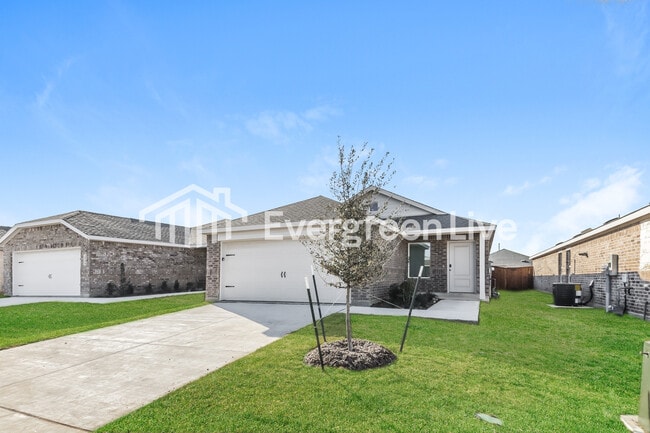 Building Photo - 2012 Belgian Dr