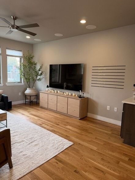 Building Photo - 38 Harrison St