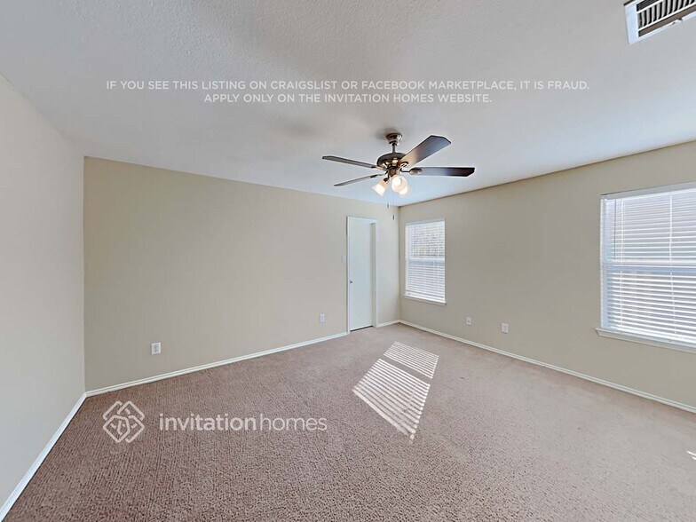 Building Photo - 1852 Village Park Trail