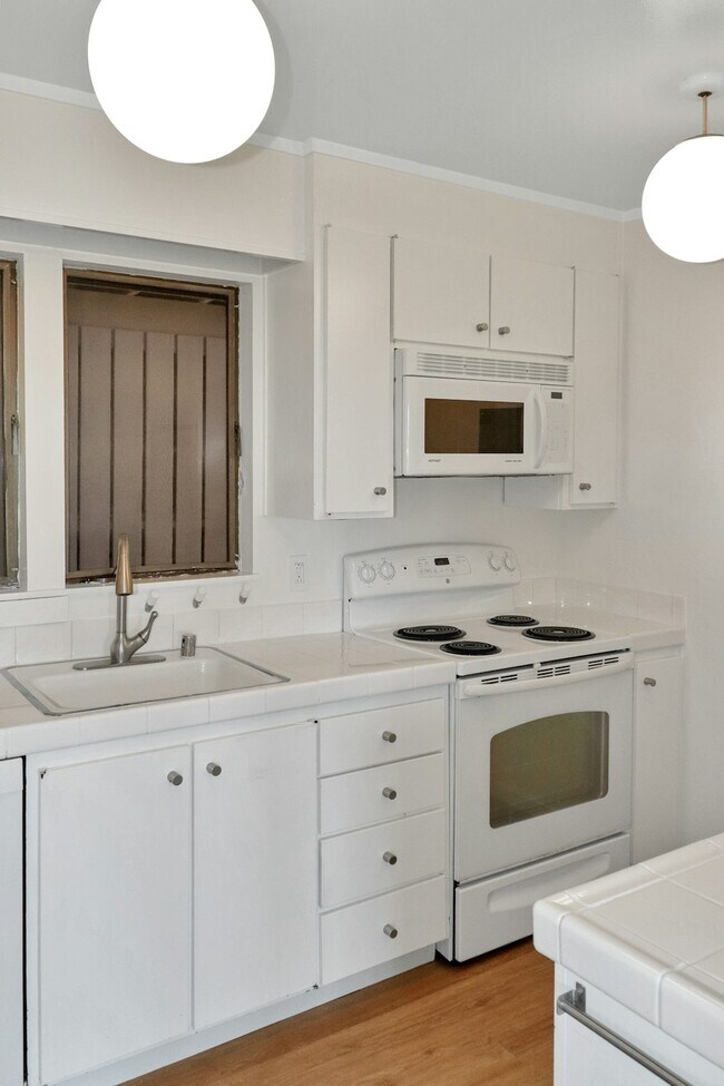 Building Photo - 40 Harbor Oak Dr