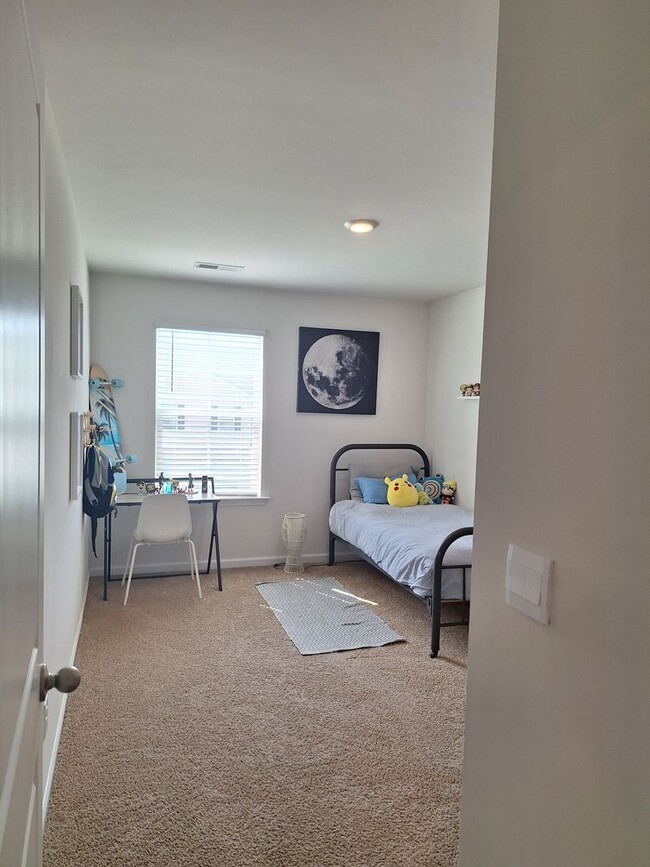 Building Photo - Wonderful Four Bedroom Home Located in the...