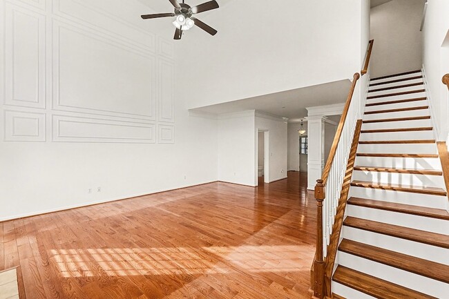 Building Photo - 8816 Caswick Ct