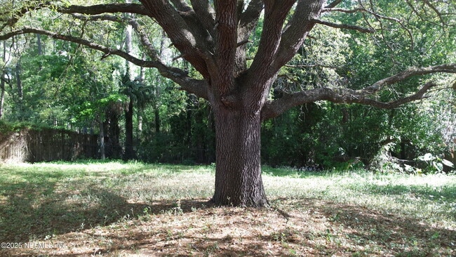 Building Photo - 7963 Lemans Dr