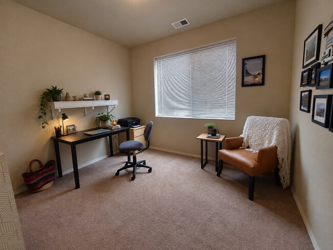 Building Photo - 526 Walhalla Ct