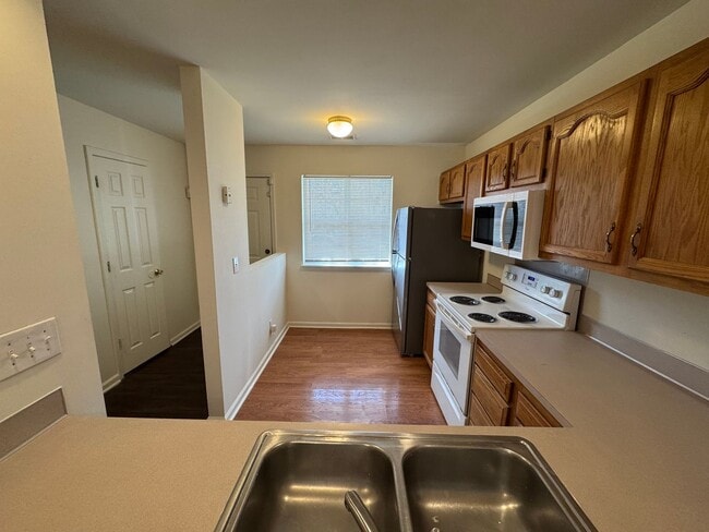 Building Photo - 9107 Charminster Ct