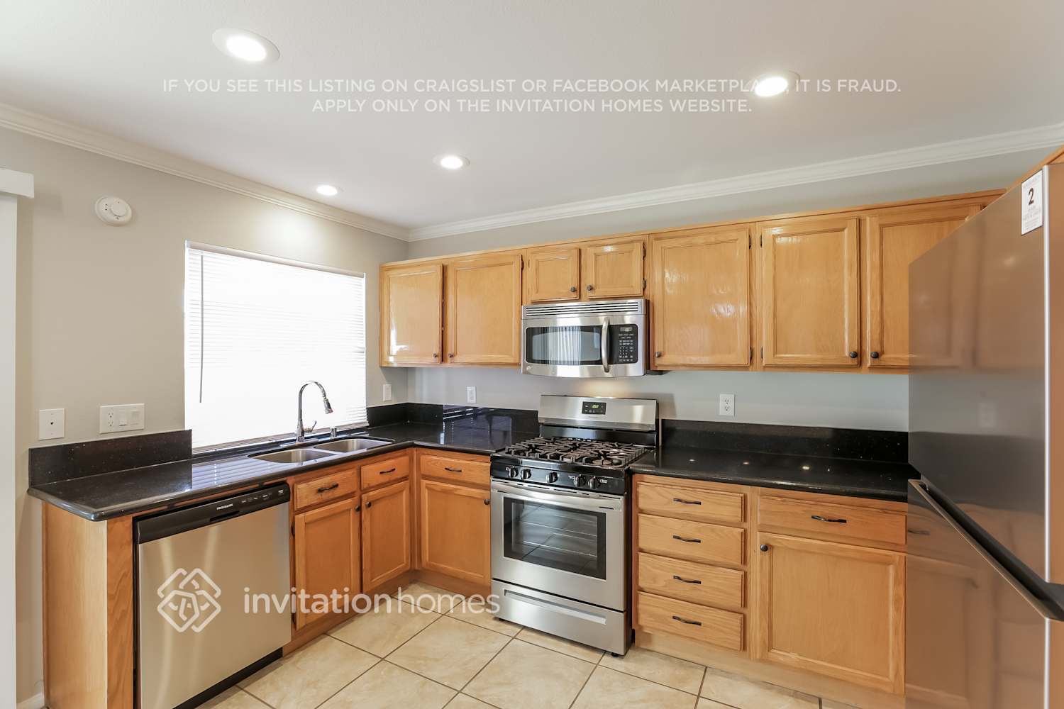 Building Photo - 904 Autumn Royal Ln