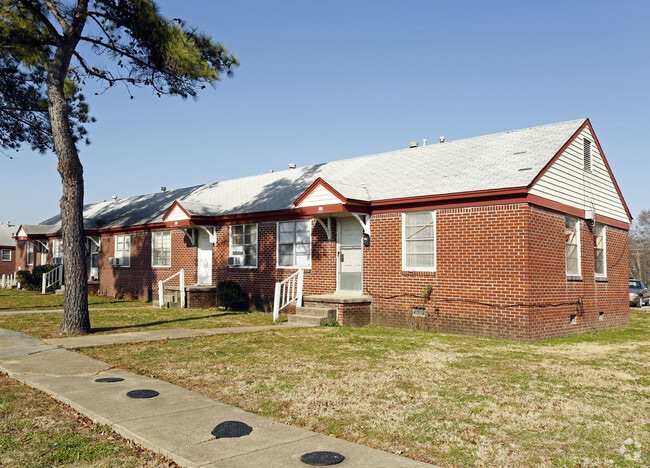 Building Photo - Forrest Park and Avalon Apartments
