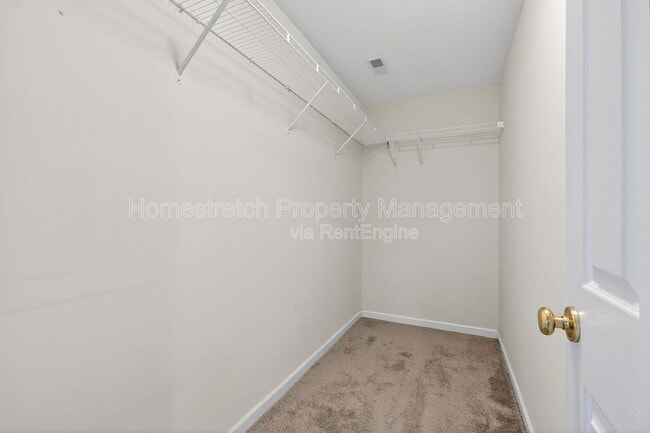 Building Photo - 425 Spring Trce