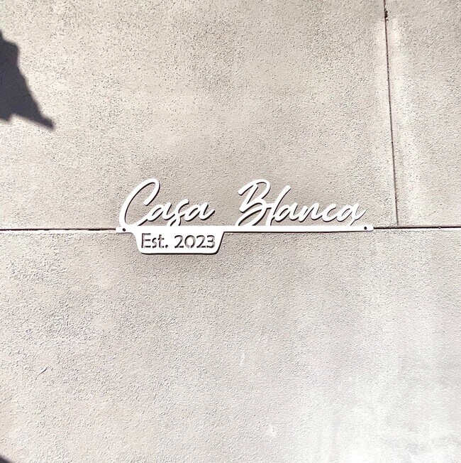 Building Photo - 319 S Olive St