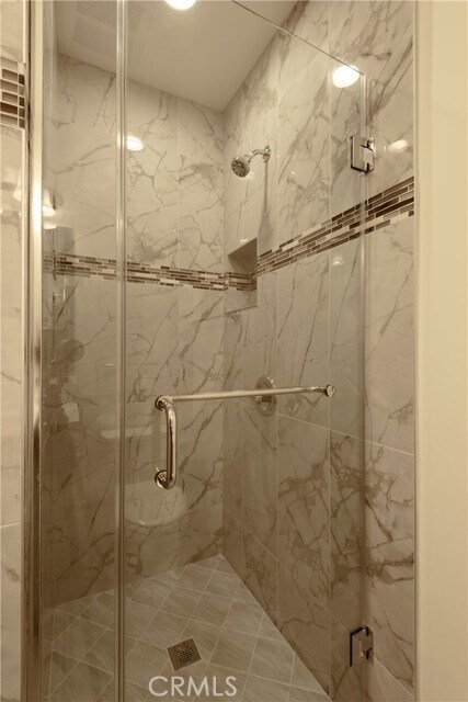 Building Photo - 5922 Encinita Ave