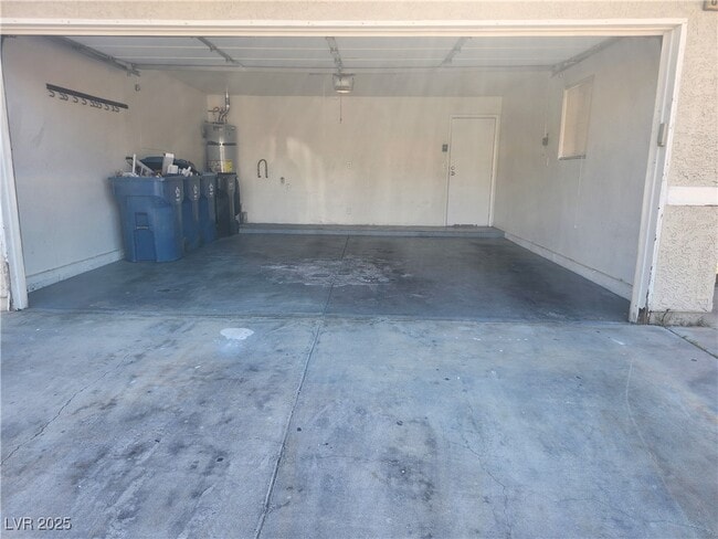 Building Photo - 3850 Steinbeck Dr