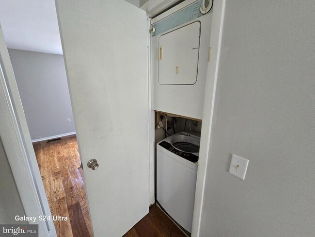 Building Photo - 13825 Cabernet Ct