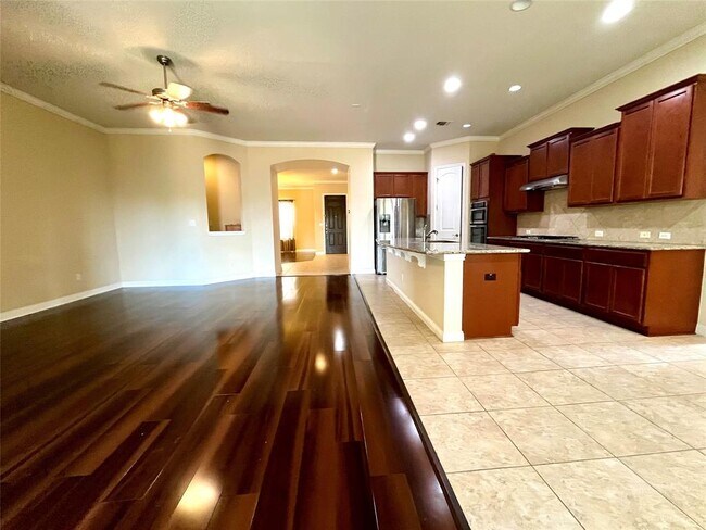 Building Photo - 10000 Paulines Way
