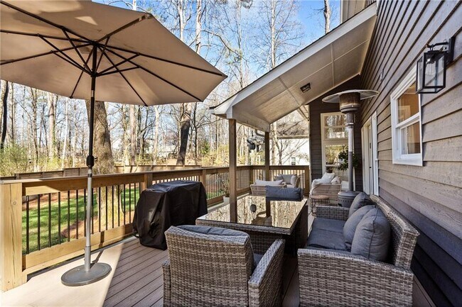 Building Photo - 181 Arrowood Ln