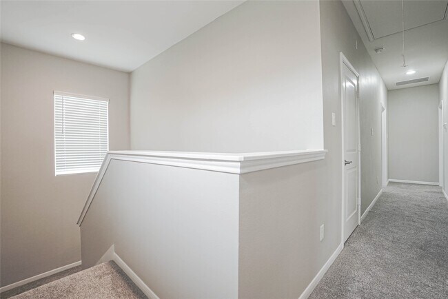 Building Photo - 4510 Dorado Dr