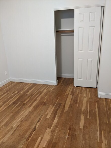 Building Photo - 614 Butler Dr