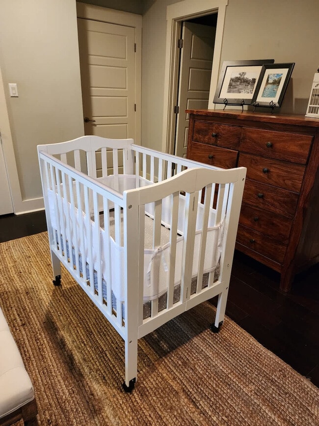 Building Photo - 803B Dawson Rd