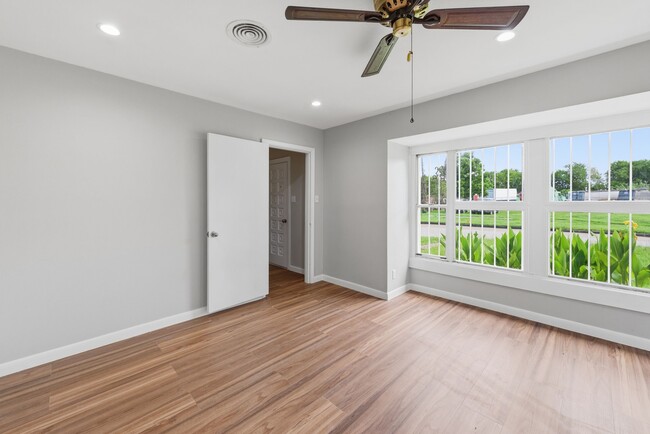 Building Photo - 1434 Marleen St