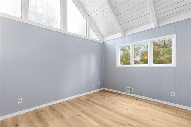 Building Photo - 264 Jones Dr