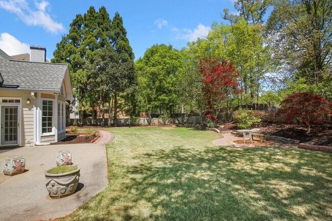Building Photo - 4009 Treemont Ln