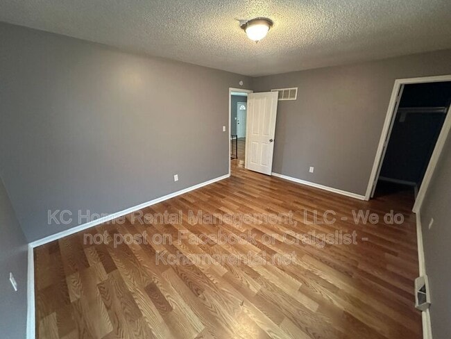 Building Photo - 420 N Jennings Rd