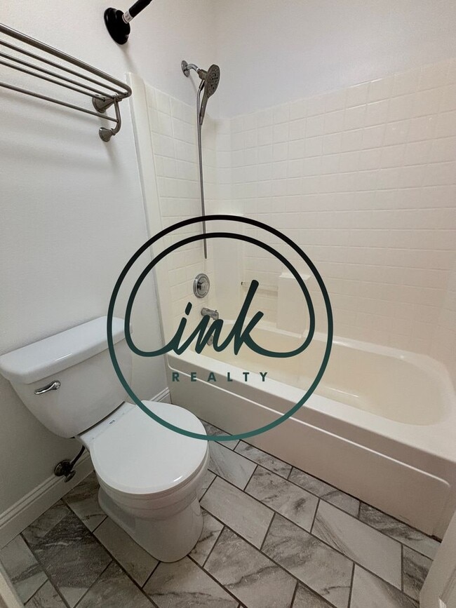 Building Photo - Beautiful home in Carson Valley