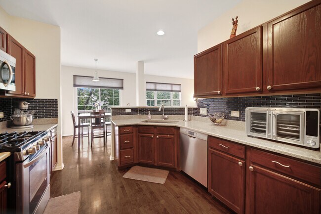 Building Photo - 439 Bay Tree Cir