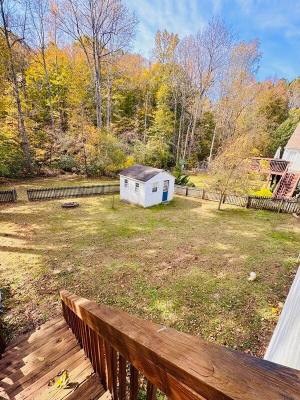 Building Photo - 821 Wallridge Dr