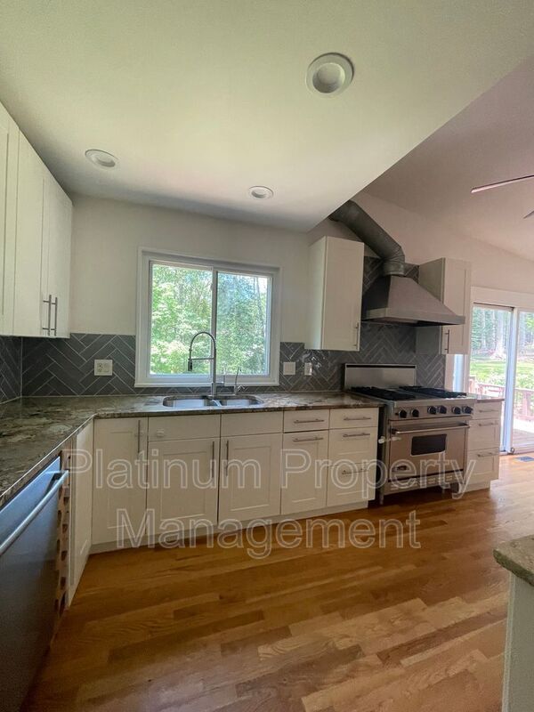 Building Photo - 3828 Donaldson Dr