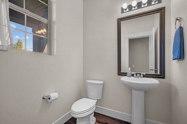 Building Photo - Beautiful 5 Bed / 3.5 Bath Home for Rent in Draper