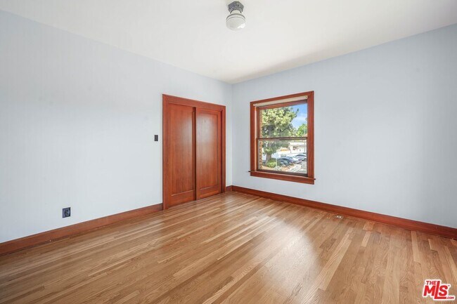 Building Photo - 5121 1/2 Eagle Rock Blvd