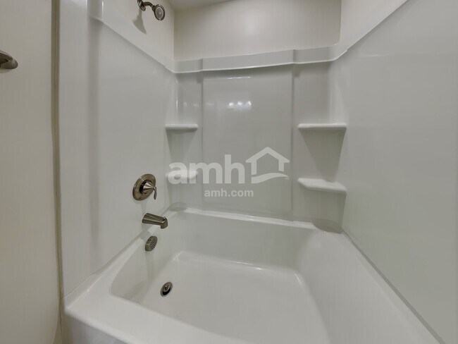 Building Photo - 3264 Brierhill Rd