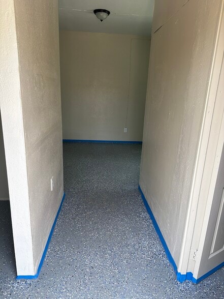 Building Photo - 22662 Lukens Ln