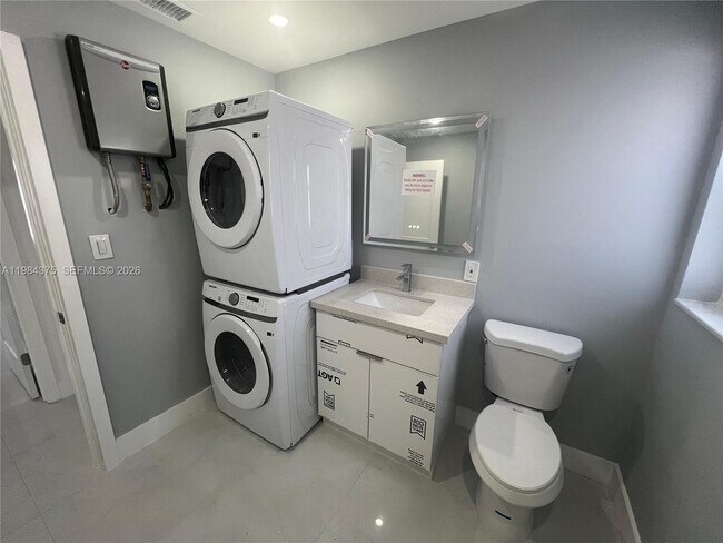 Building Photo - 361 NW 16th St