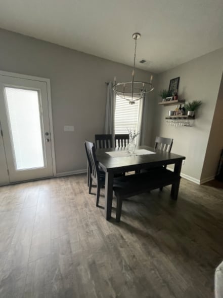 Building Photo - 4336 Doral Dr