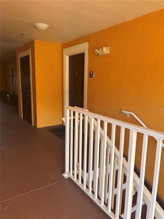 Building Photo - 5463 Vineland Rd