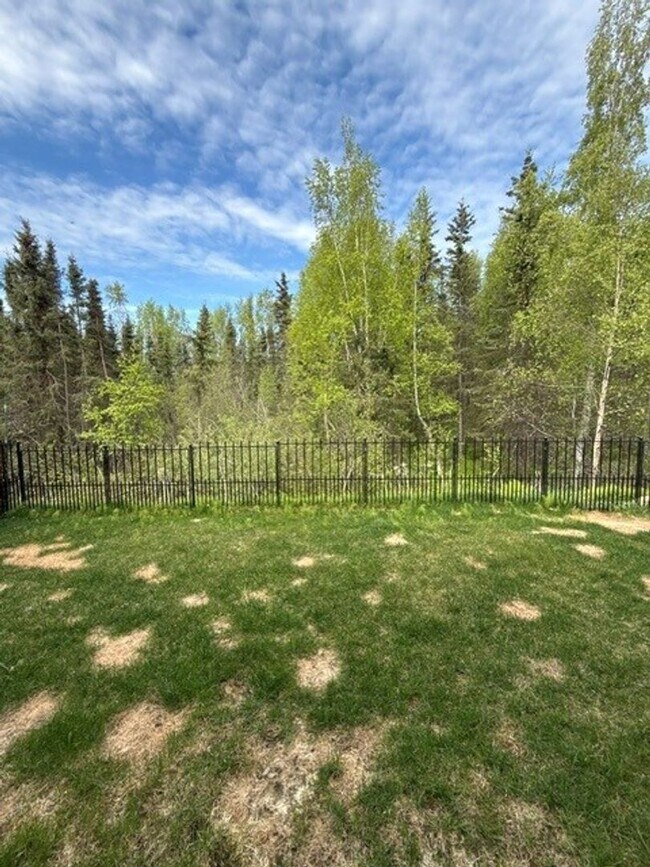 Building Photo - 3Bed, 2Bath Single Family Home in Beautiful Eagle River!!