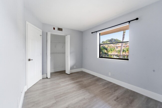 Building Photo - 11477 NW 39th Ct