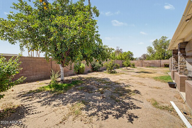 Building Photo - 14612 N 49th Way