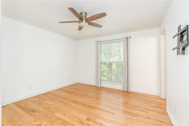 Building Photo - 3005 Seven Pines Ln