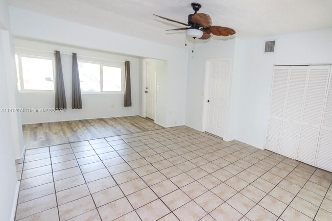 Building Photo - 812 Chukker Rd