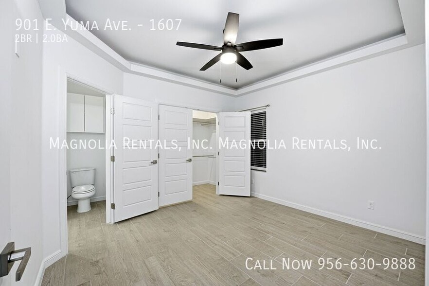 Building Photo - 901 E Yuma Ave