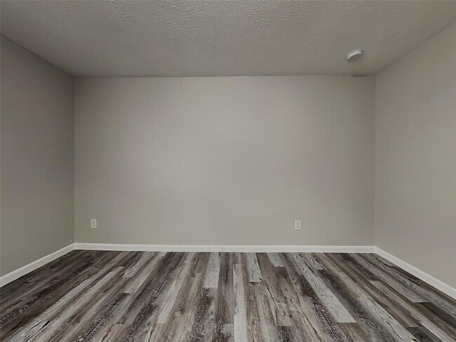 Building Photo - 9443 Black Tooth Way