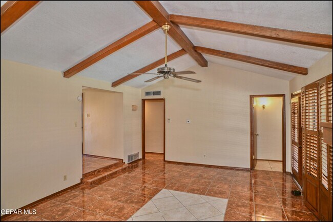 Building Photo - 11600 Casa View Dr