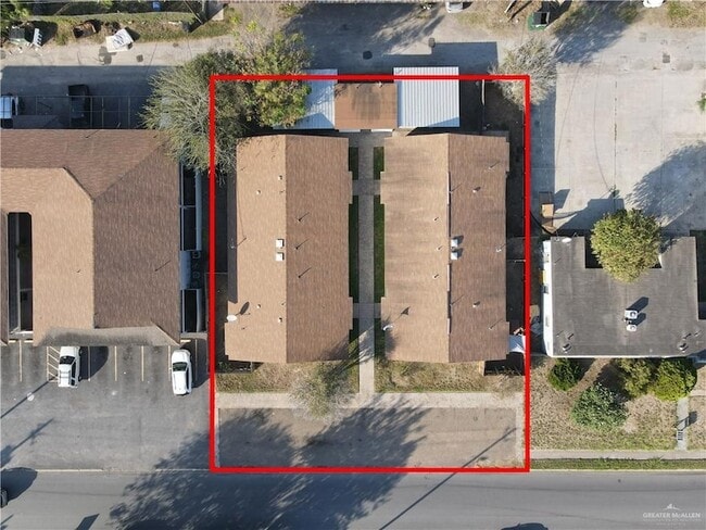 Building Photo - 1104 Fern Ave