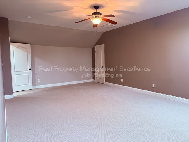 Building Photo - 4008 Enfield Ridge Dr