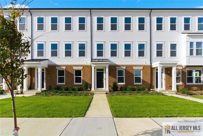 Primary Photo - 4 Barton Ave