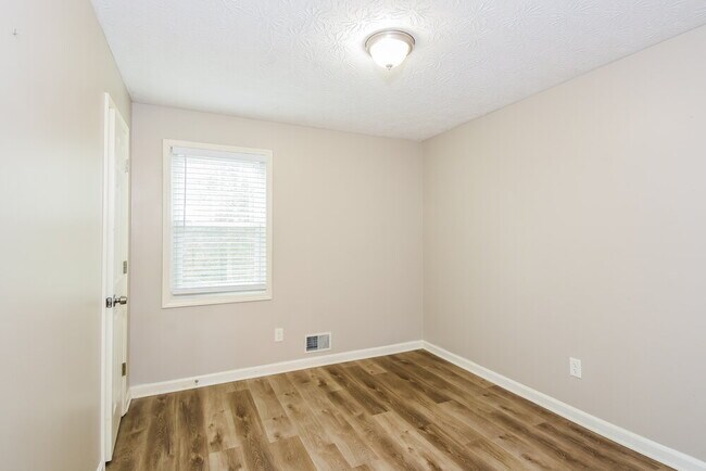 Building Photo - 4967 Turtle Rock Dr